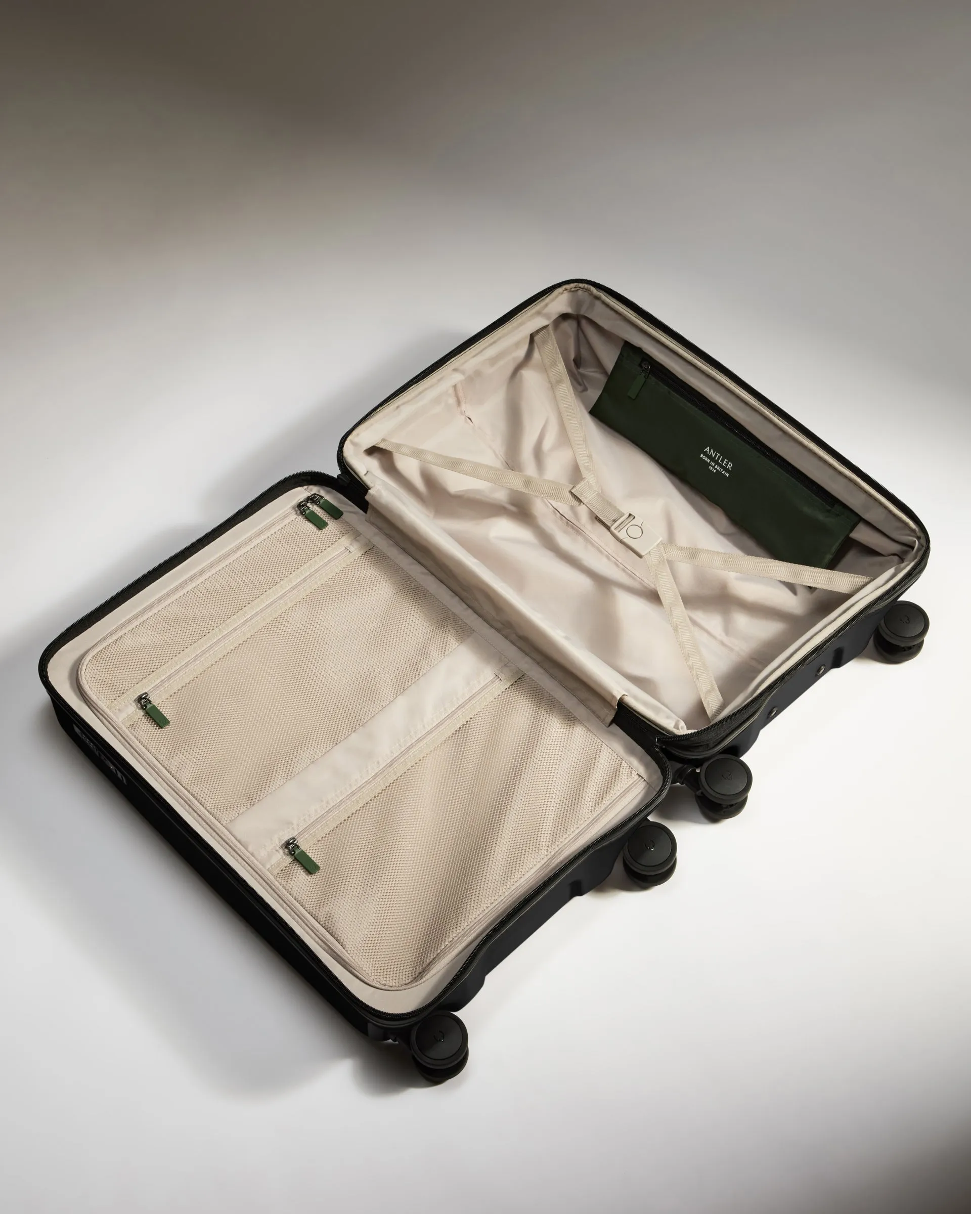 Expander Cabin Suitcase Set  in Black - Icon Stripe