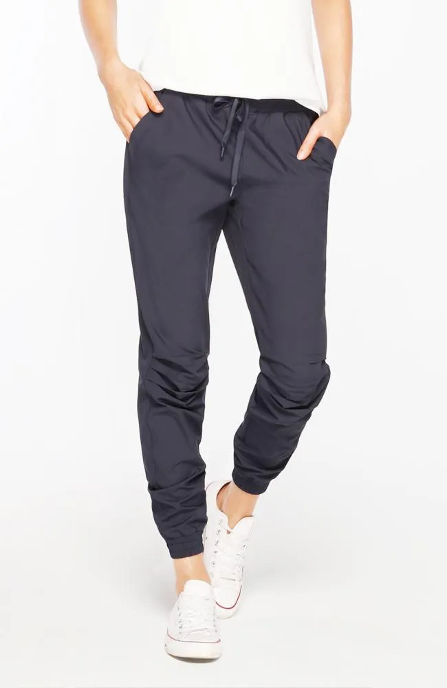 Explorer 7/8 Active Drawstring Pant