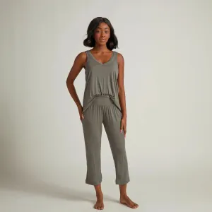 Faceplant Dreams Bamboo® Capri Pants in Earl Grey