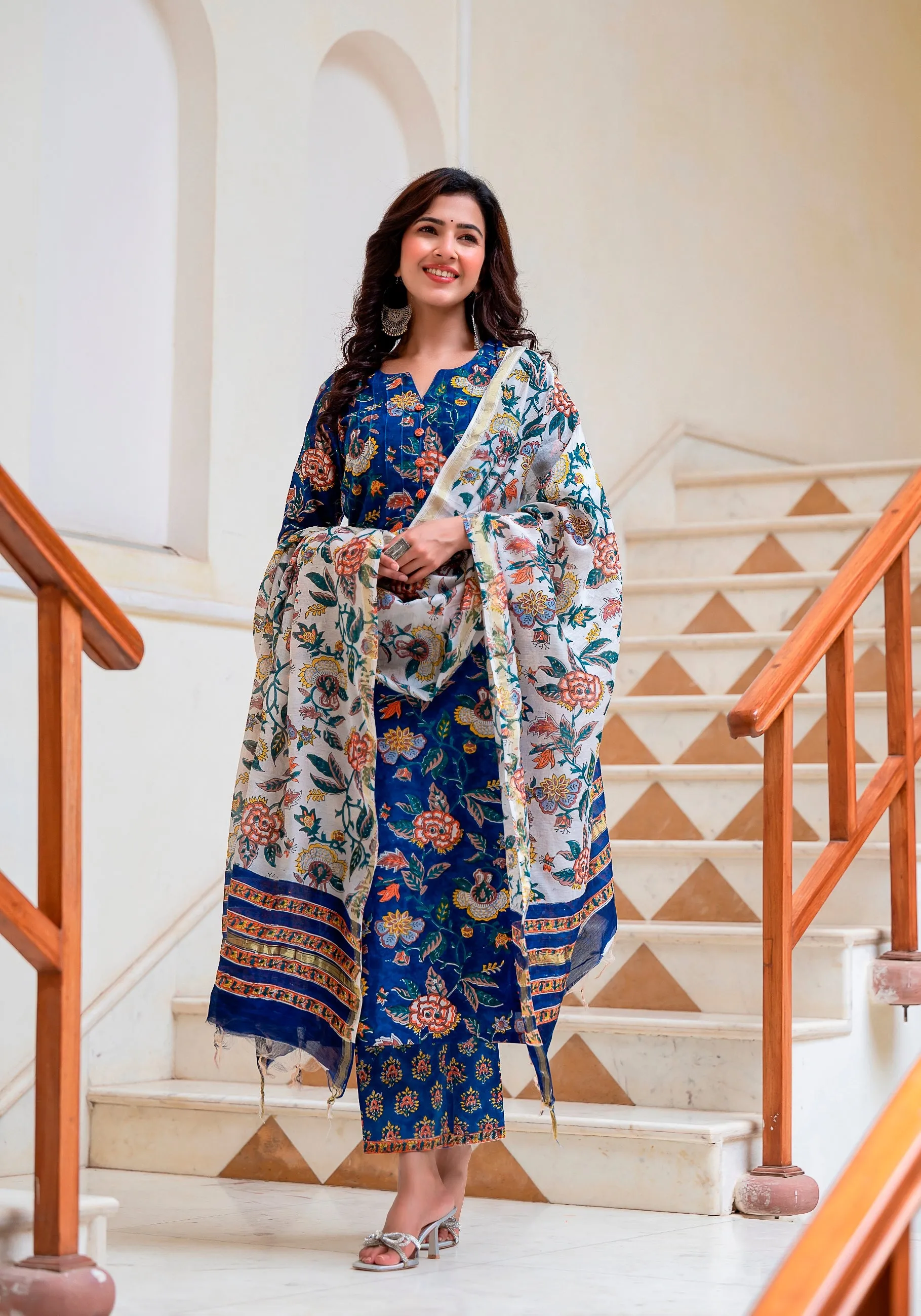 Falak Chintz block Print Pintuck Chanderi Suit Set