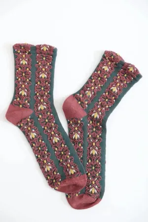 Fall & Winter - Embroidered Flower Pattern Socks