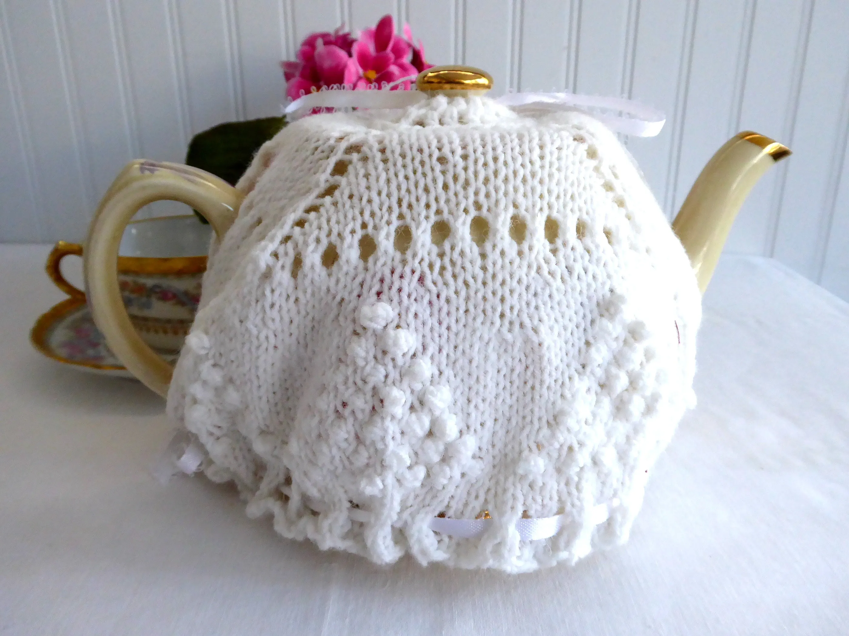 Fancy White Hand Knit Tea Cozy Popcorn Stitch Fan Cosy Knitted Medium Stretchy