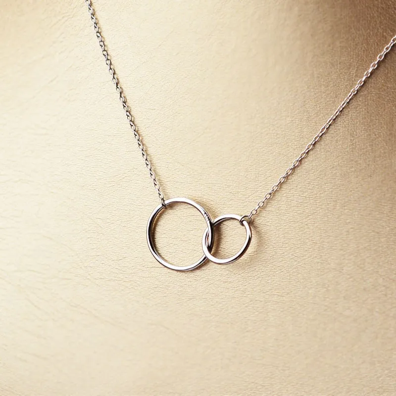 Fashion Jewelry Double Circle Pendant Necklace for Women in 925 Sterling Silver