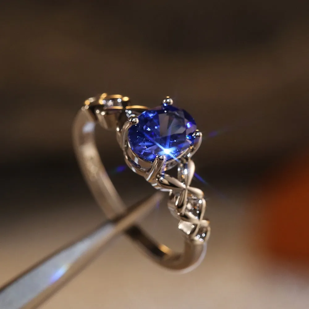 Fashion Jewelry Romantic Blue Oval Cut Cubic Zircon Cocktail Ring for Women