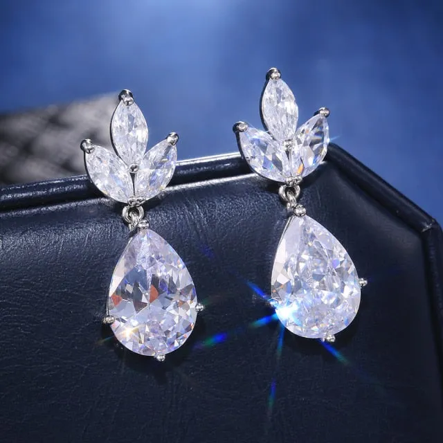 Fashion Jewelry Water Drop Earrings and Necklace Jewelry Set for Women