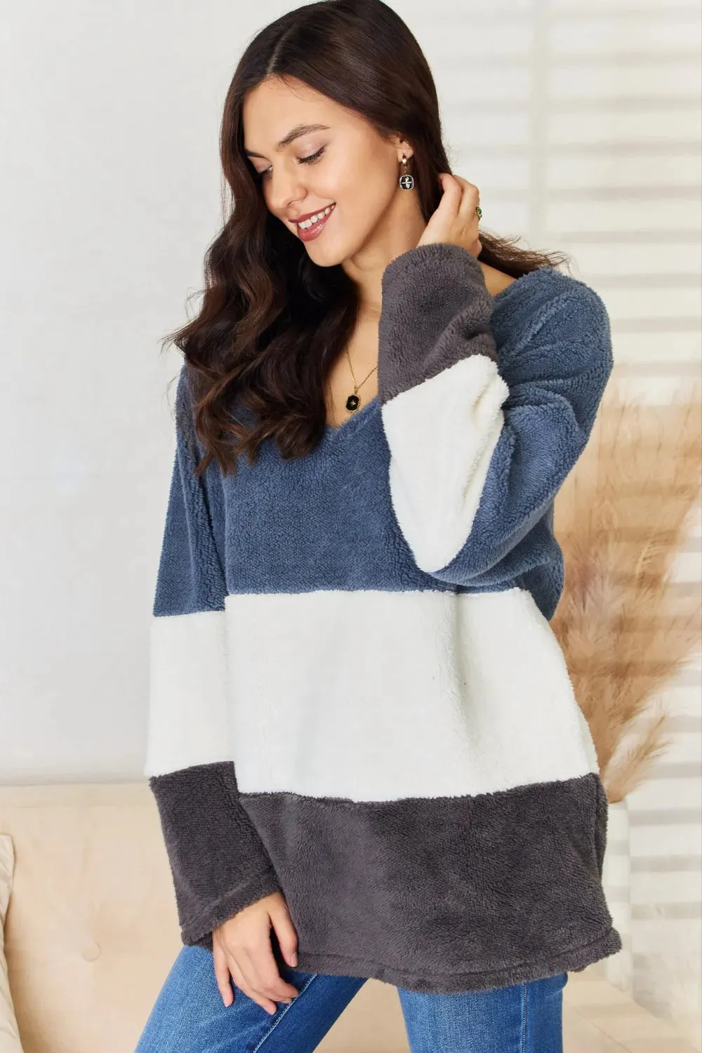 Faux Fur Color Block V-Neck Sweater