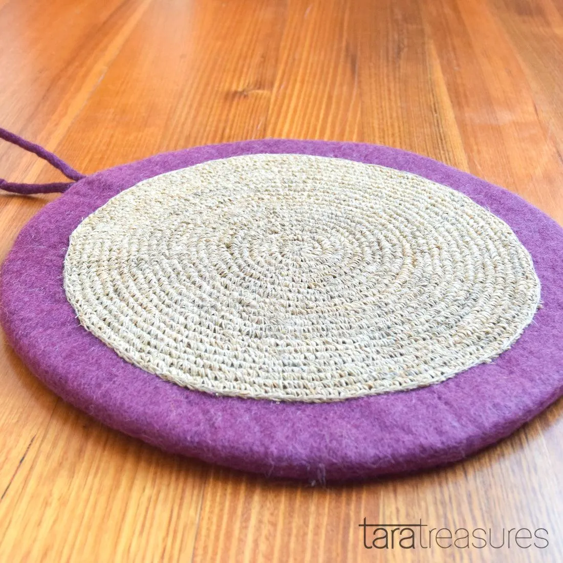 Felt and Jute Cat Scratcher - Pansy Purple