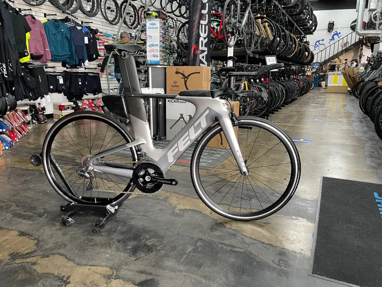 Felt IA 10 Rim Brake Ultegra Di2 11 Speed - Silver/Gray/Black 2018