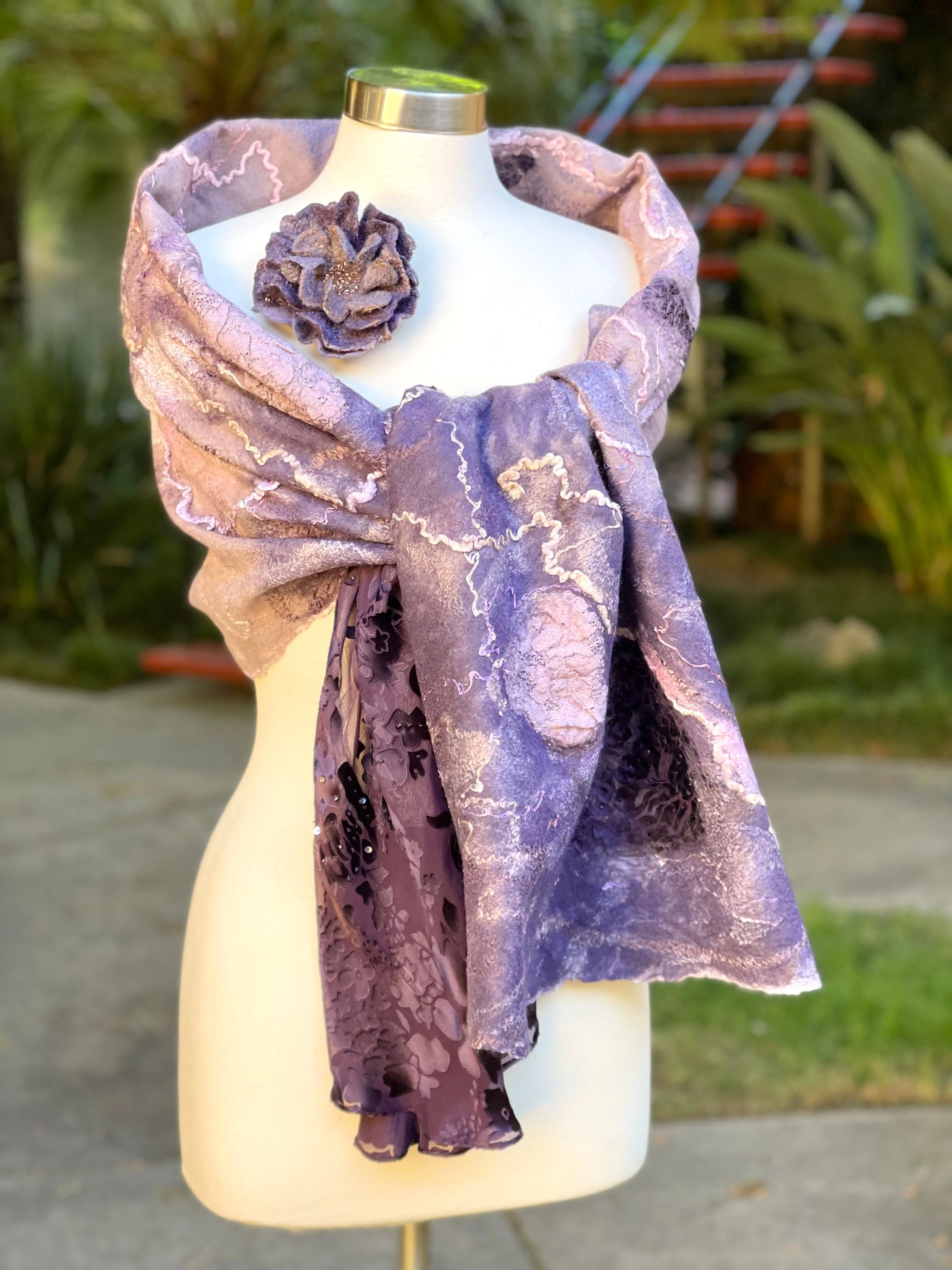 Felted Silk Scarf for Women, Hand Felt Shoulder Wrap, Nuno Felted Scarf, Wedding Textured Shawl, Felt Silk Scarf, Wool Scarf