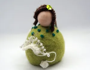 Felted wool Knitting Lady - Green