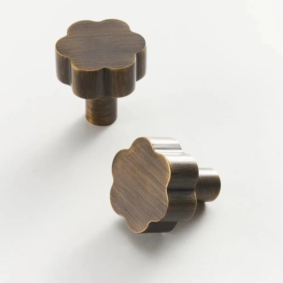 FERIDON / Solid Brass Knobs