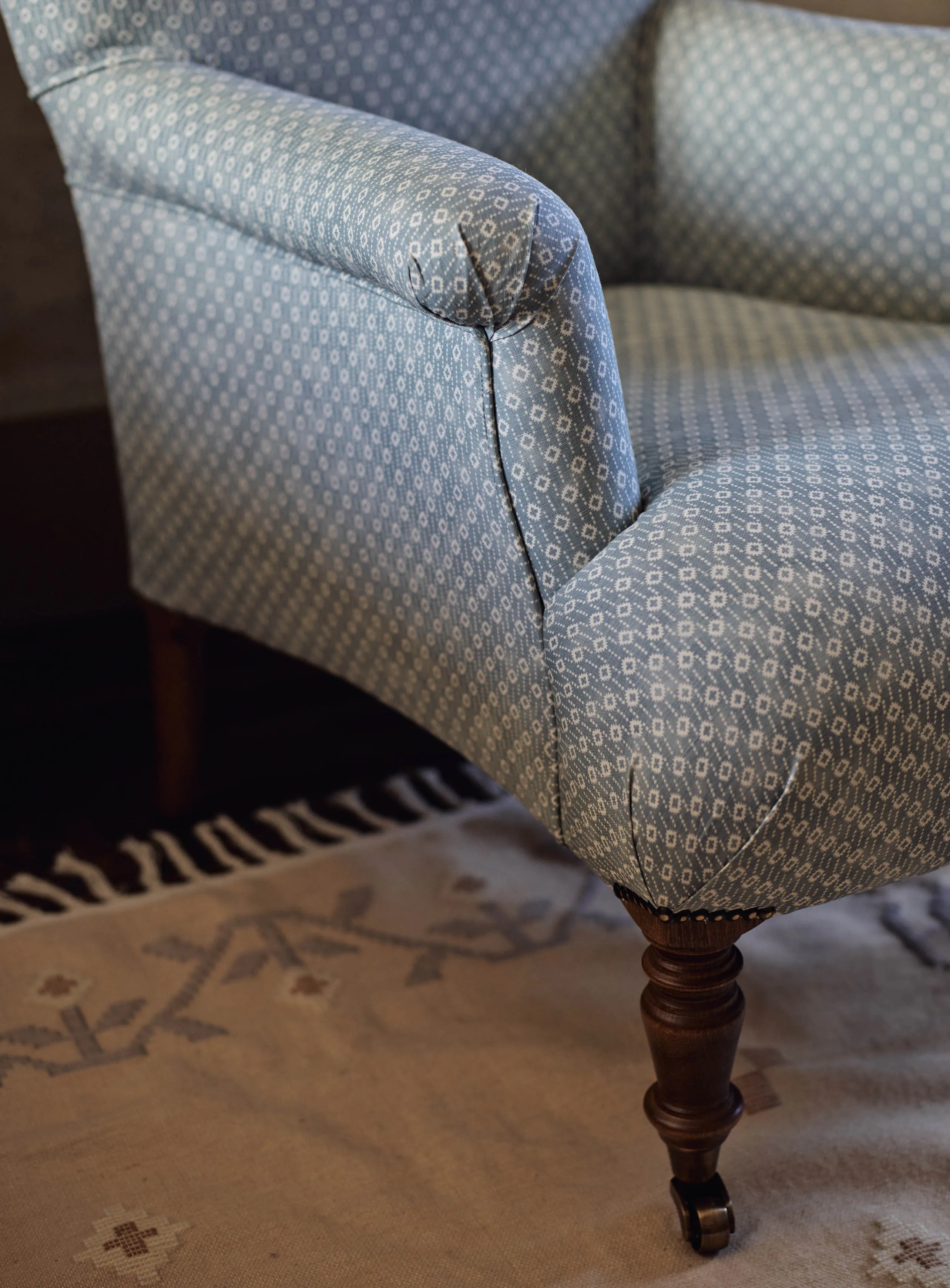 Finley Armchair, Ditsy Blue