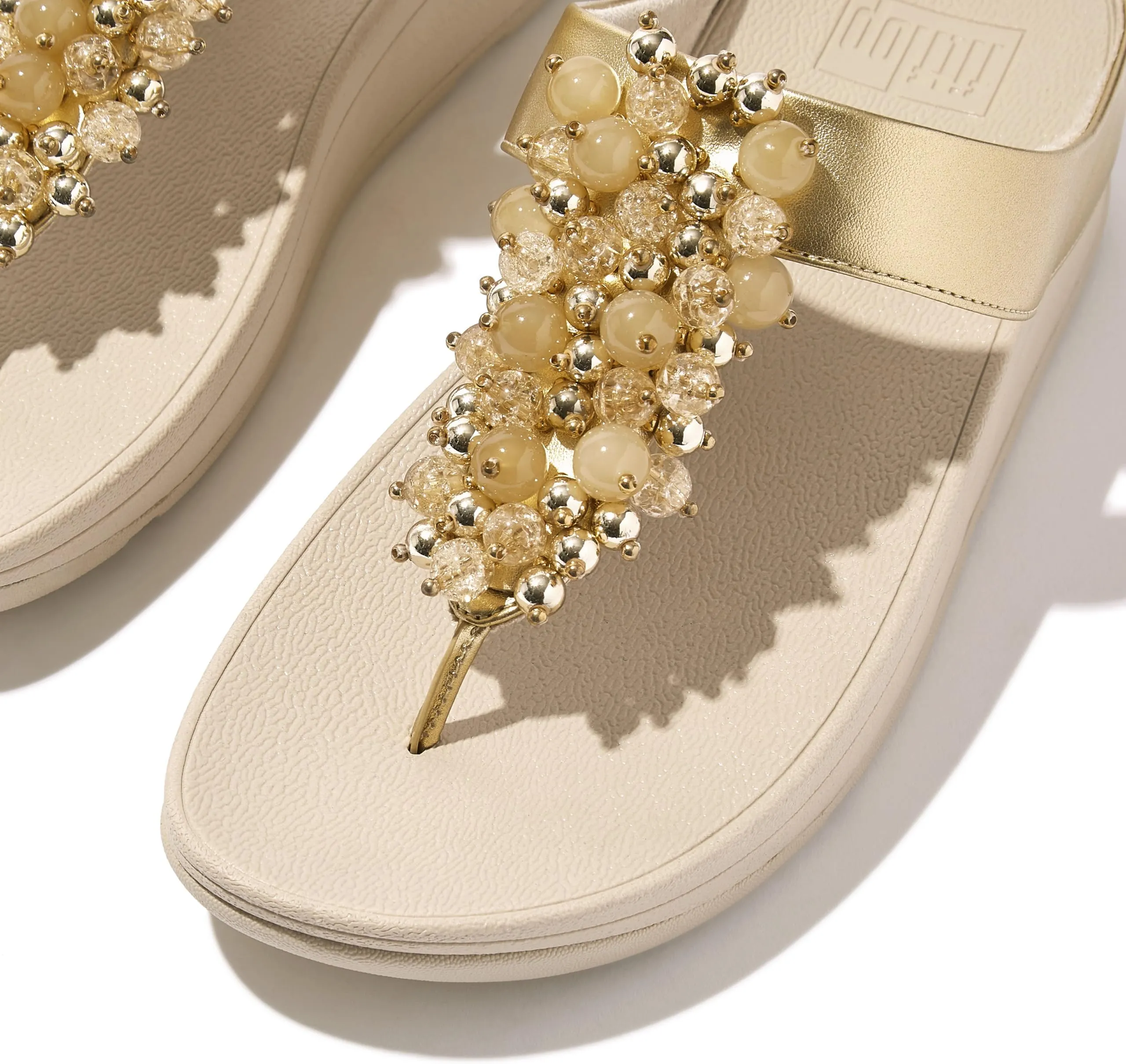 Fino Bauble-Bead Toe-Post Sandals FitFlop, Platino