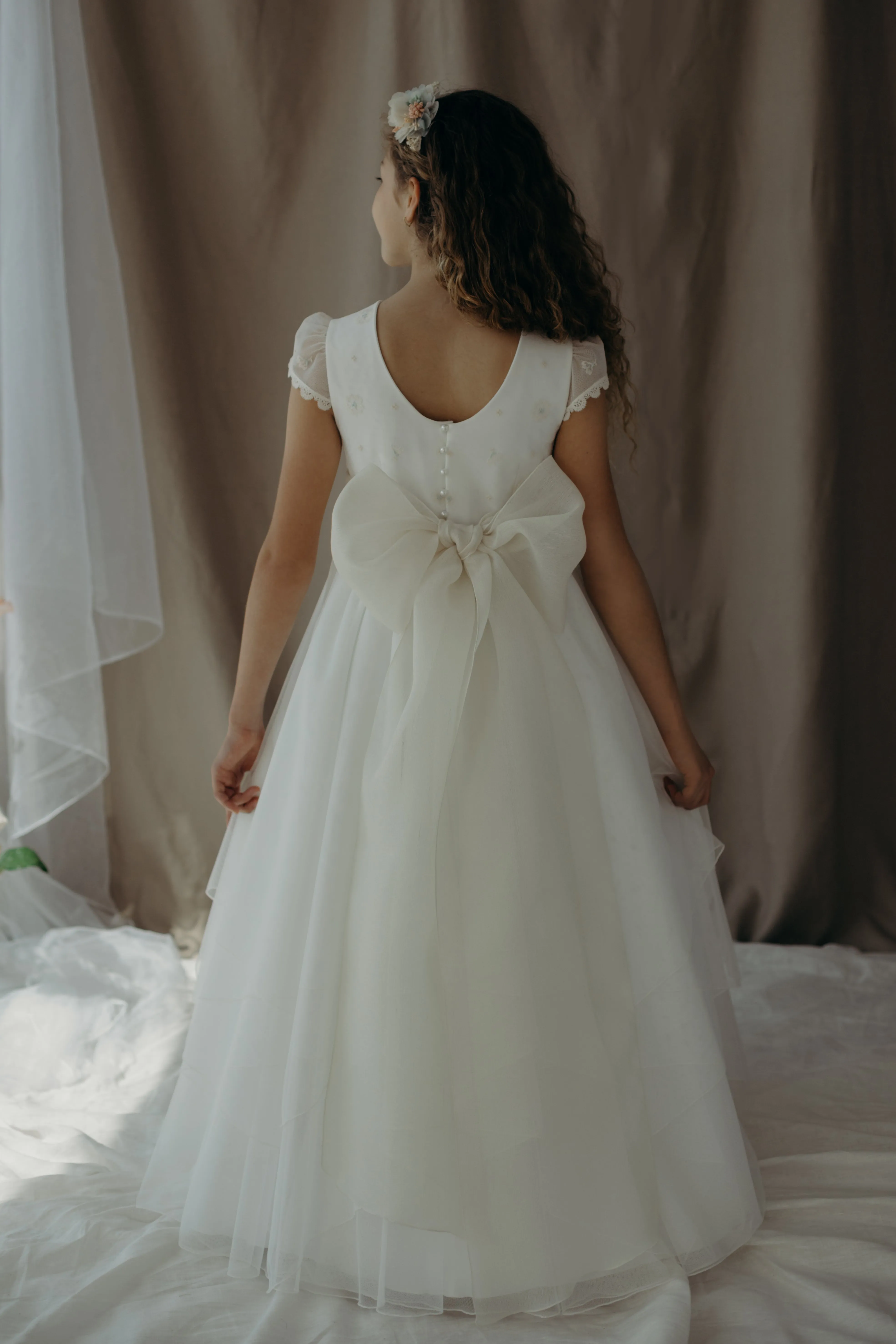 First Communion Dress Model 5617: Elegance and Fantasy in Natural White