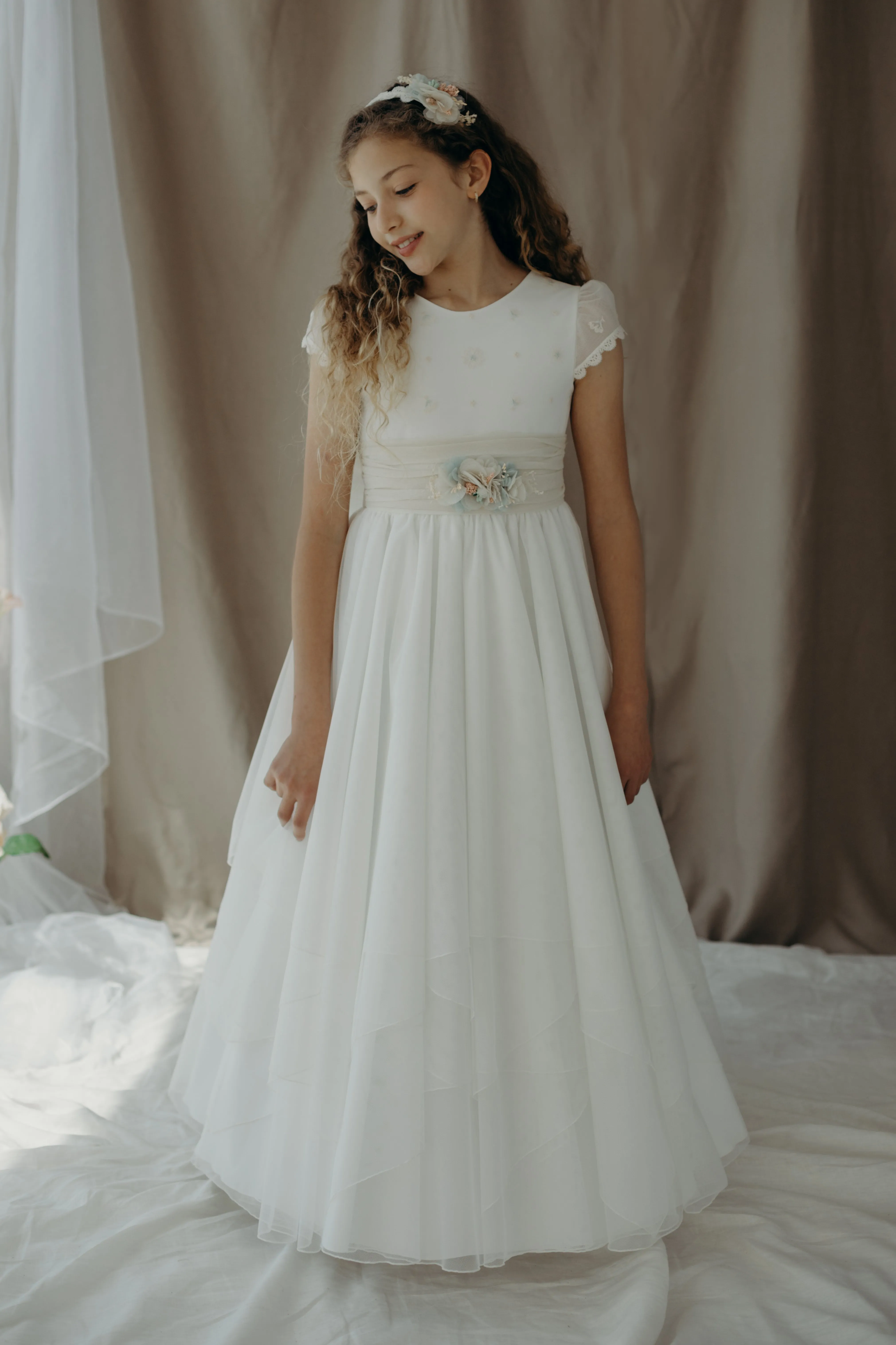 First Communion Dress Model 5617: Elegance and Fantasy in Natural White