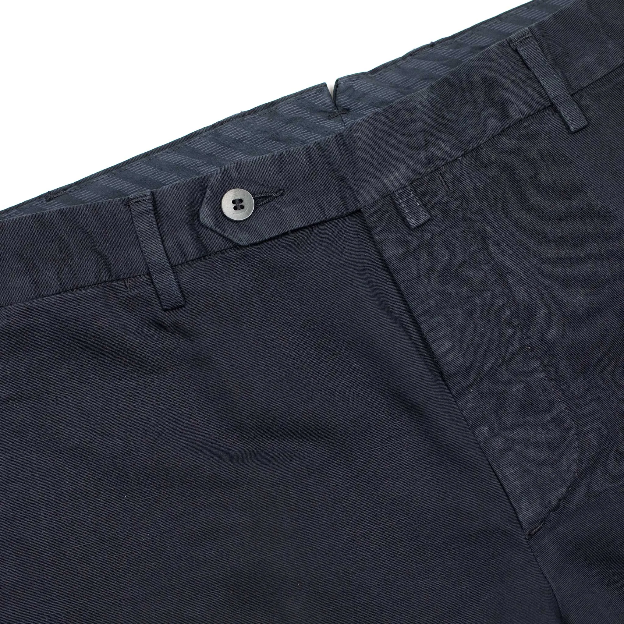 Flat-front trousers in navy medium-weight cotton/linen