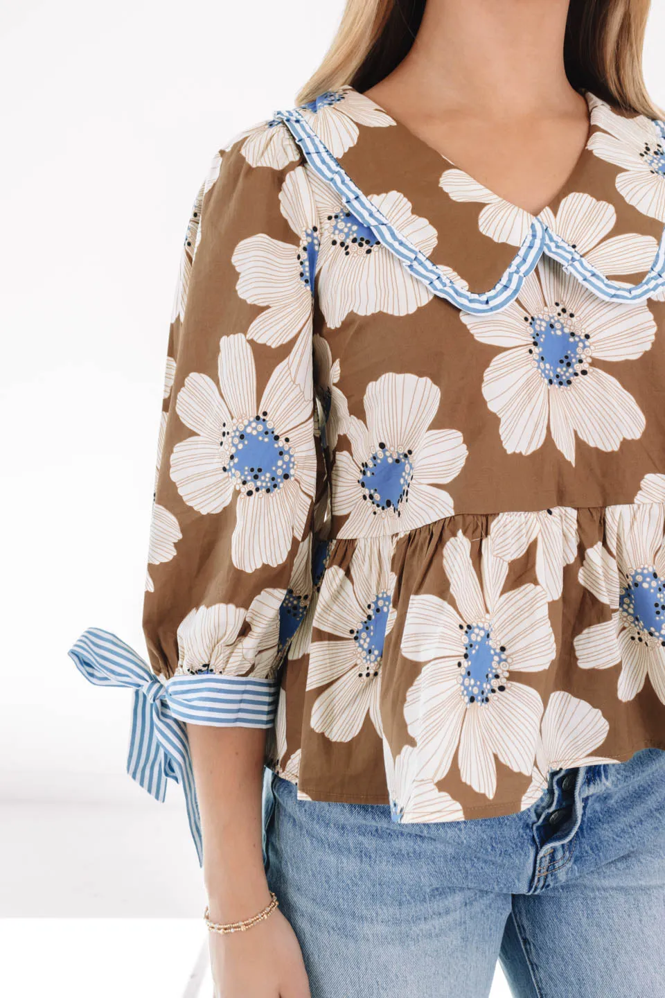 Flirty Florals Top - Brown