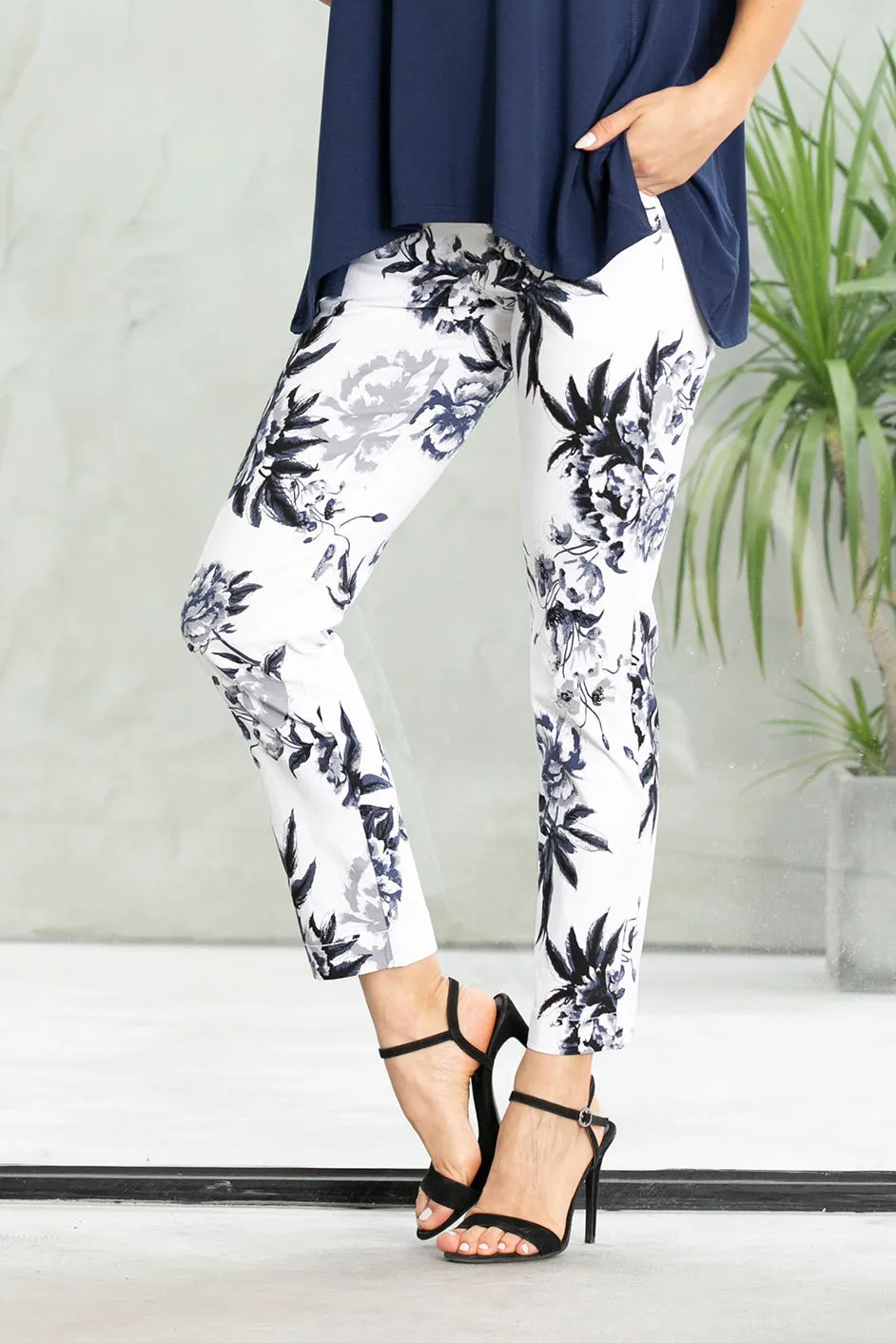 Floral Printed Pant