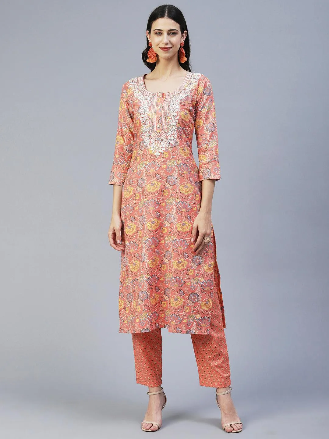 Floral Printed Resham Embroidered Kurta With Pants & Printed Dupatta - Peach