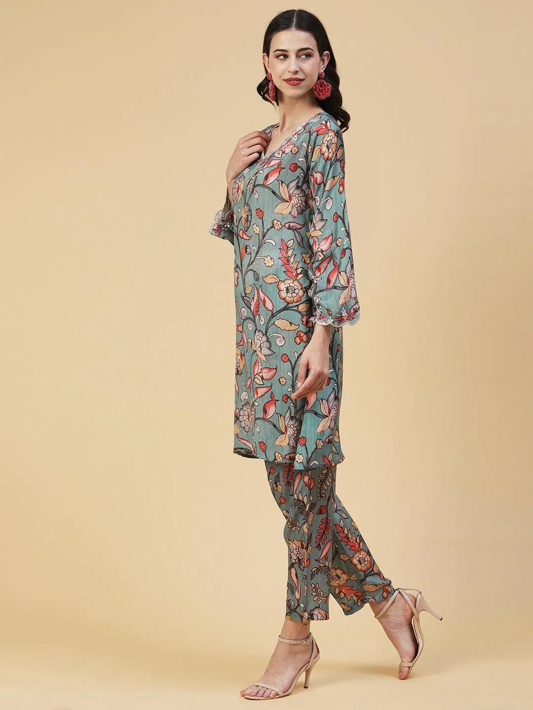 Floral Printed Resham Embroidered Kurta With Printed Pants - Multi