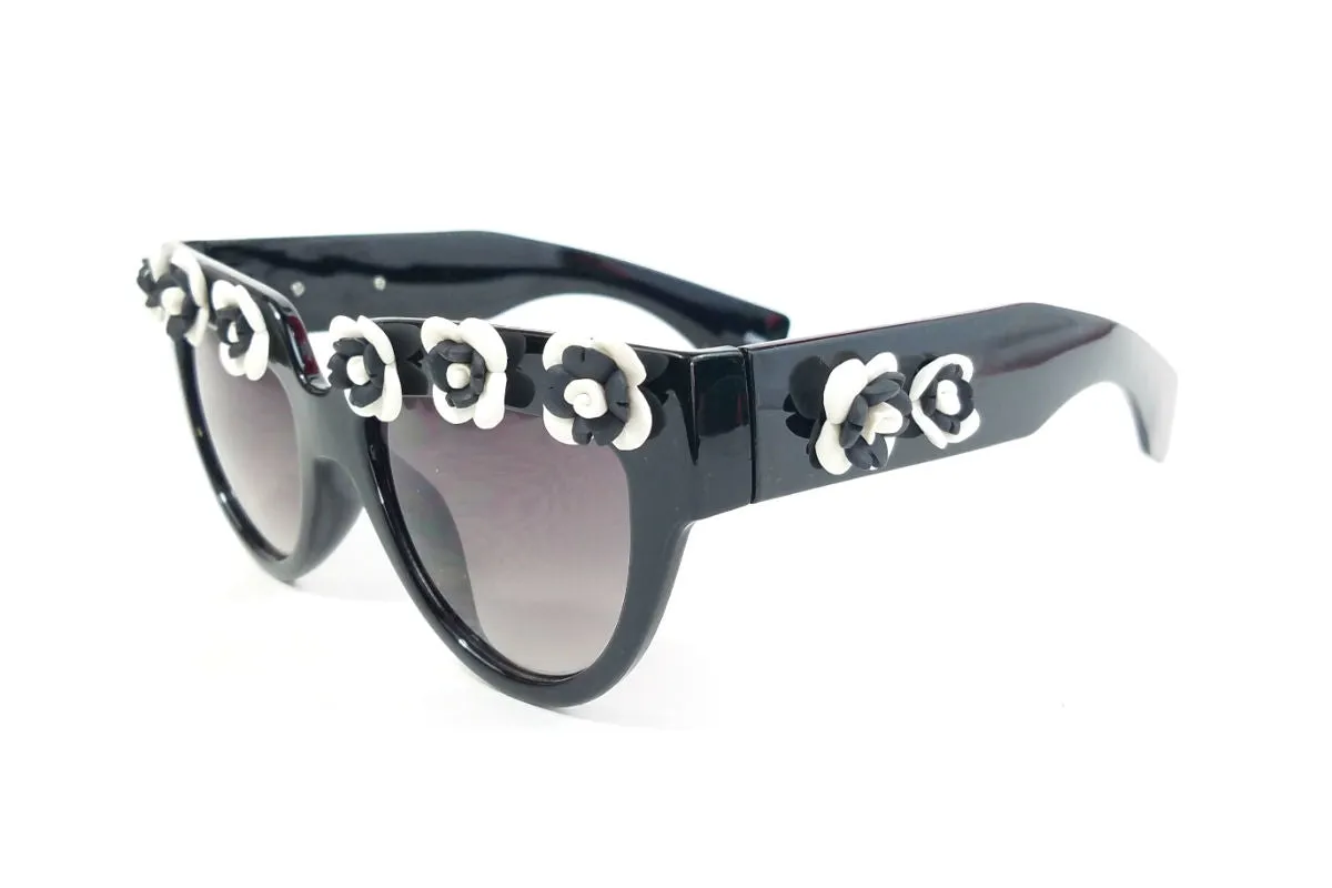 Flower Trim Sunglasses - Black