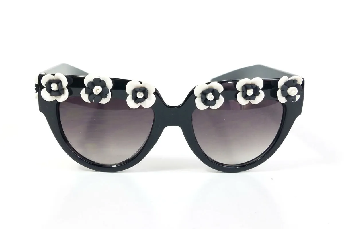 Flower Trim Sunglasses - Black