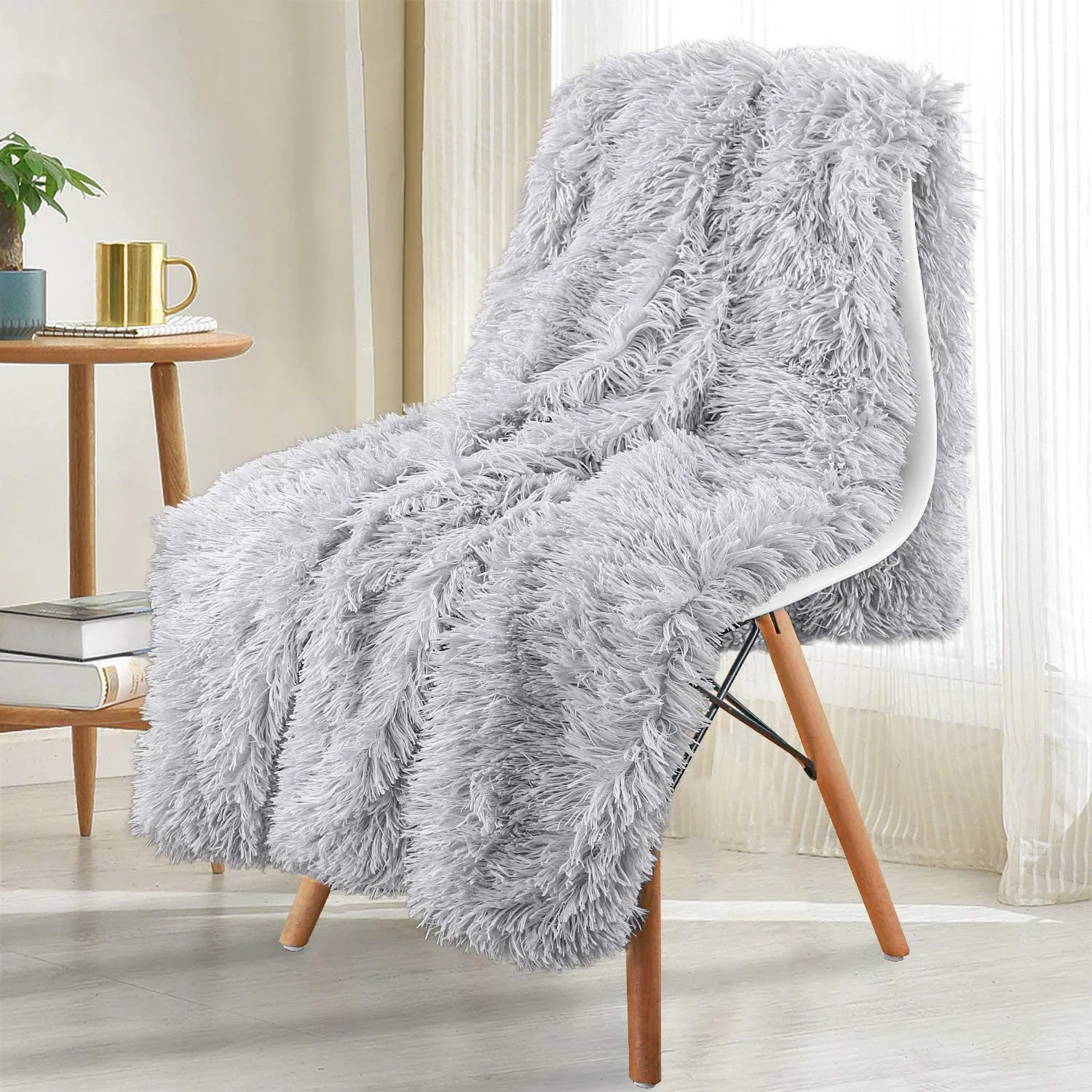 Fluffy Winter Bedspread Blanket