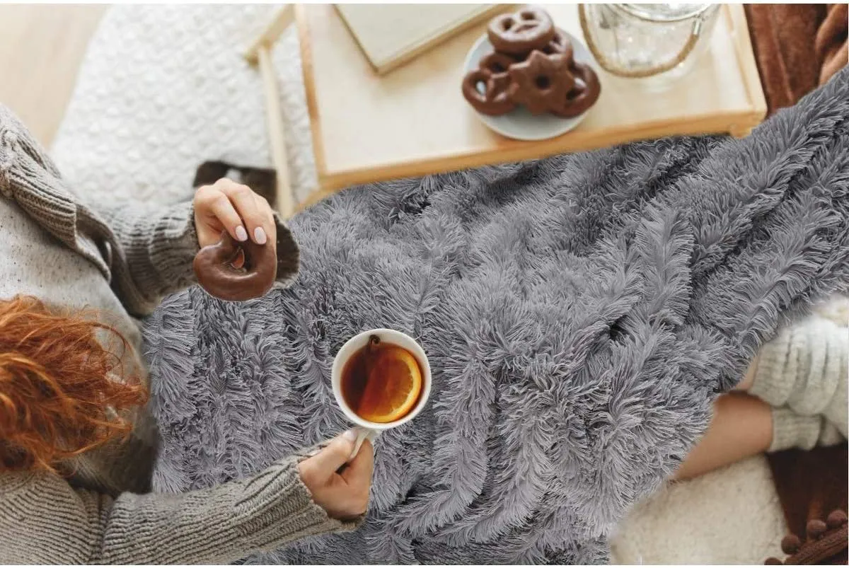 Fluffy Winter Bedspread Blanket