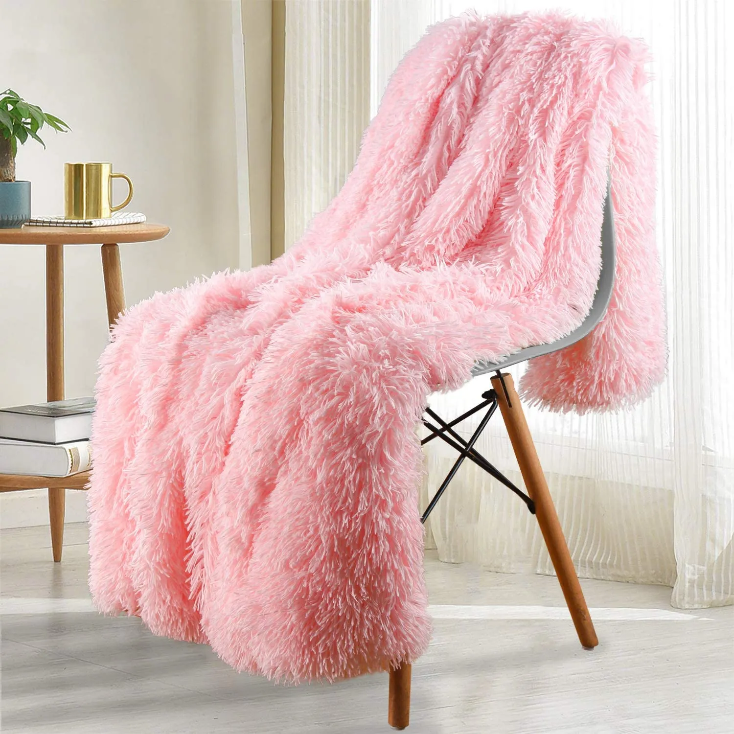 Fluffy Winter Bedspread Blanket