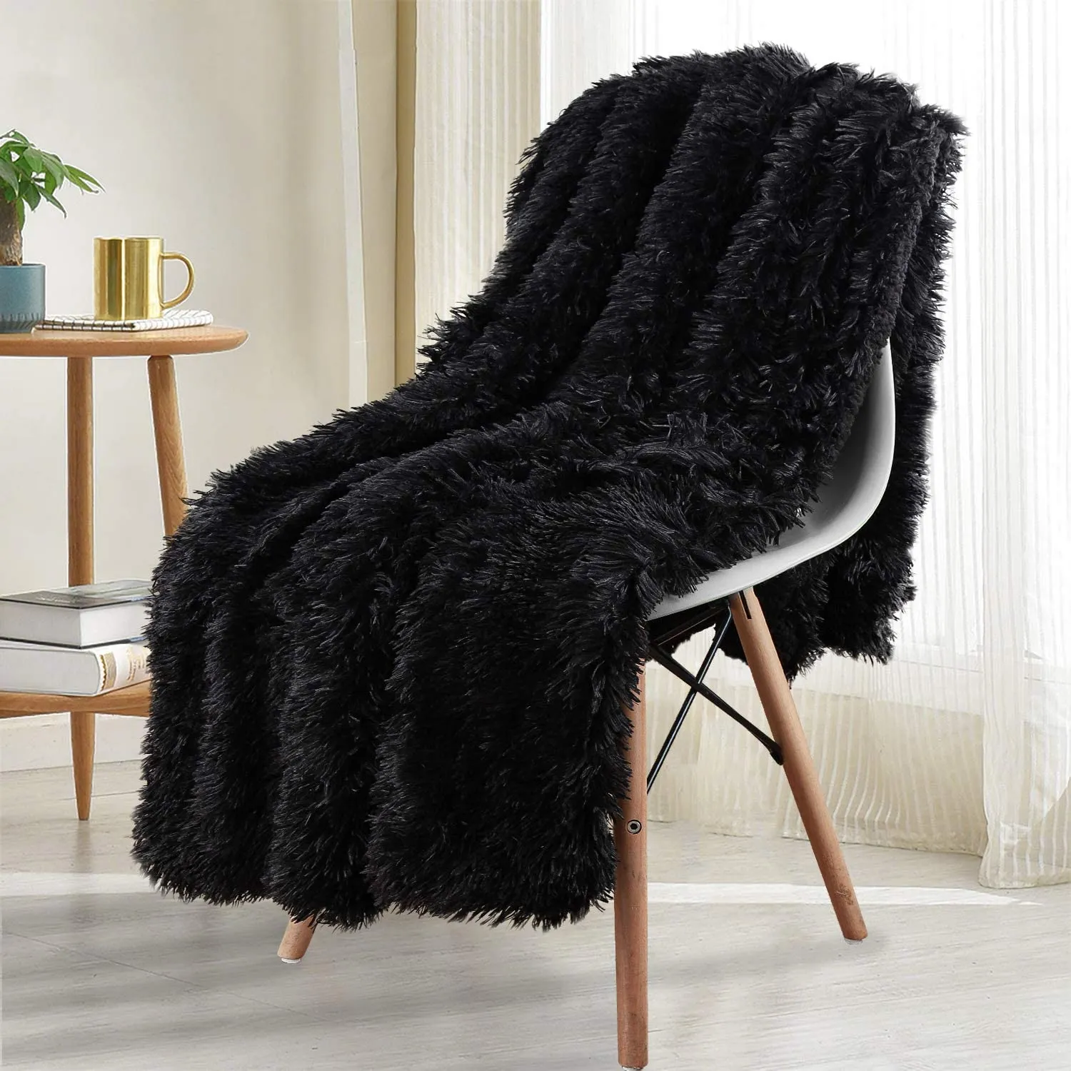 Fluffy Winter Bedspread Blanket