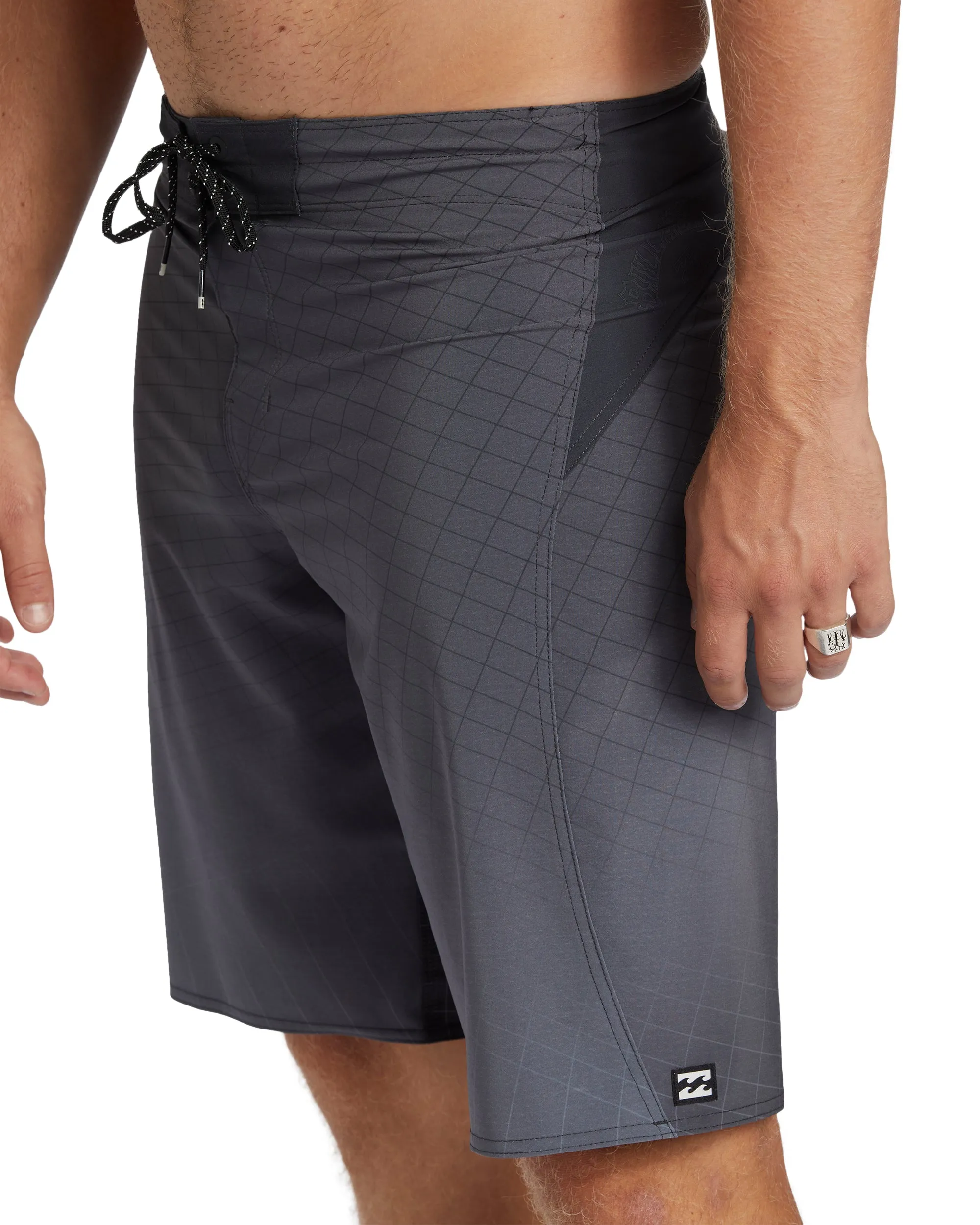 Fluid Pro 21" Boardshorts - Stealth