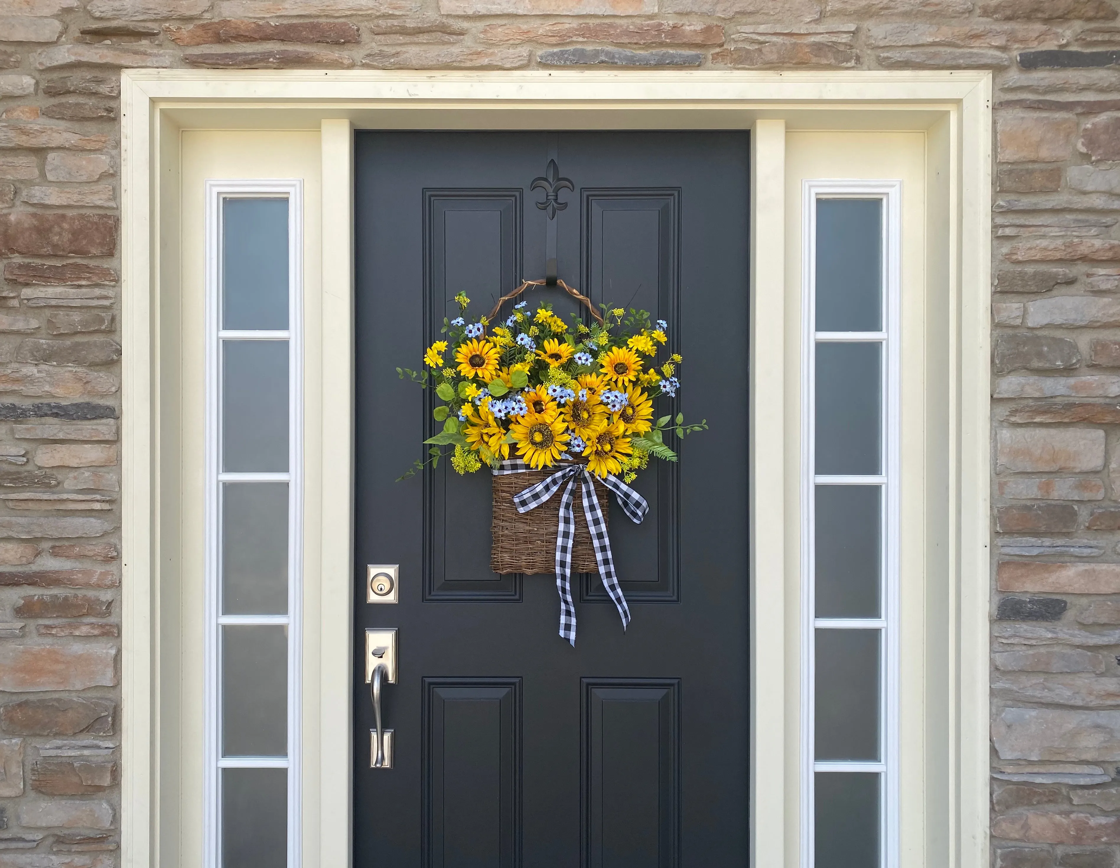 Forget-Me-Not Sunflower Door Basket