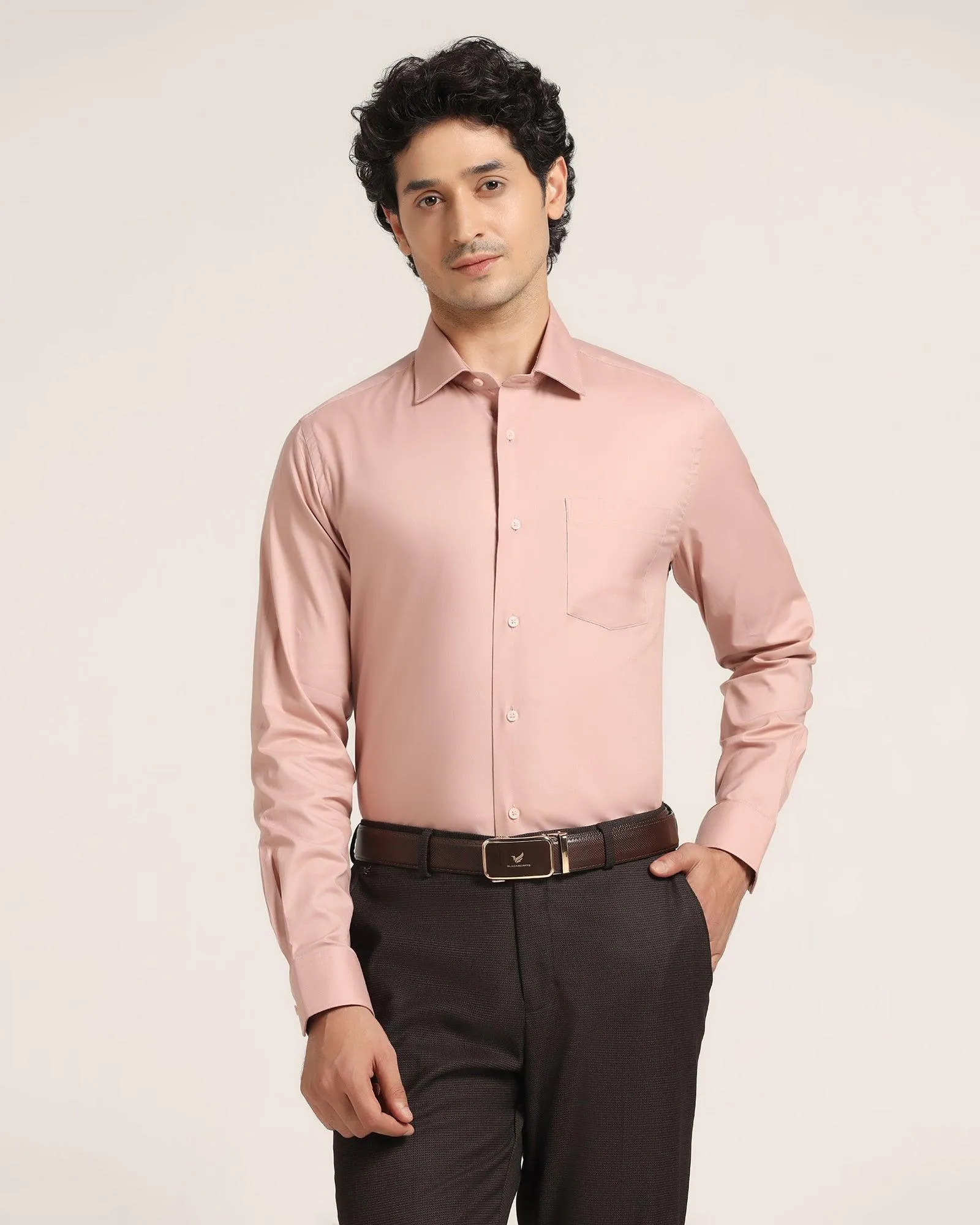 Formal Pink Solid Shirt - Vetro