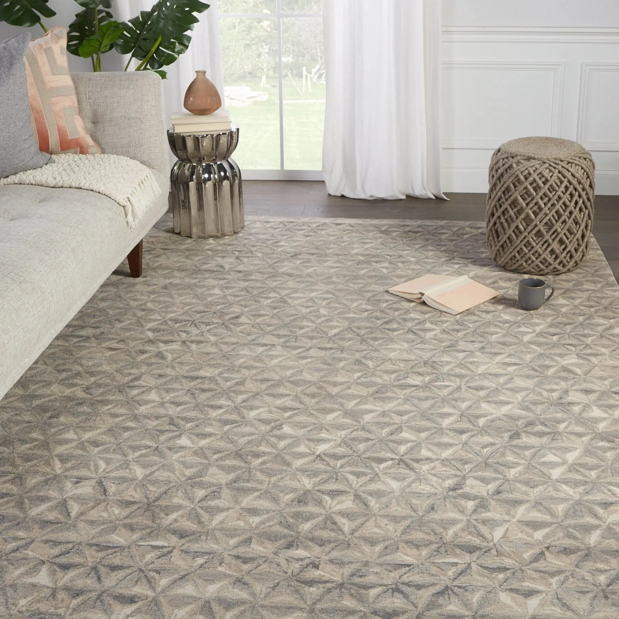 Free Verse Edge By Kavi FVK01 Raagam Gray/Beige Rug