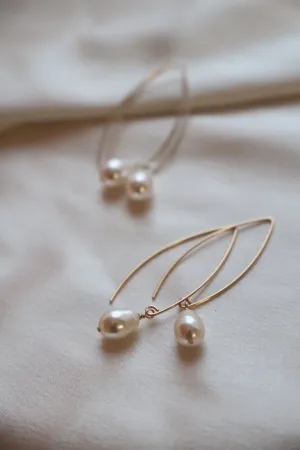 FRESHWATER PEARL DROP EARRINGS