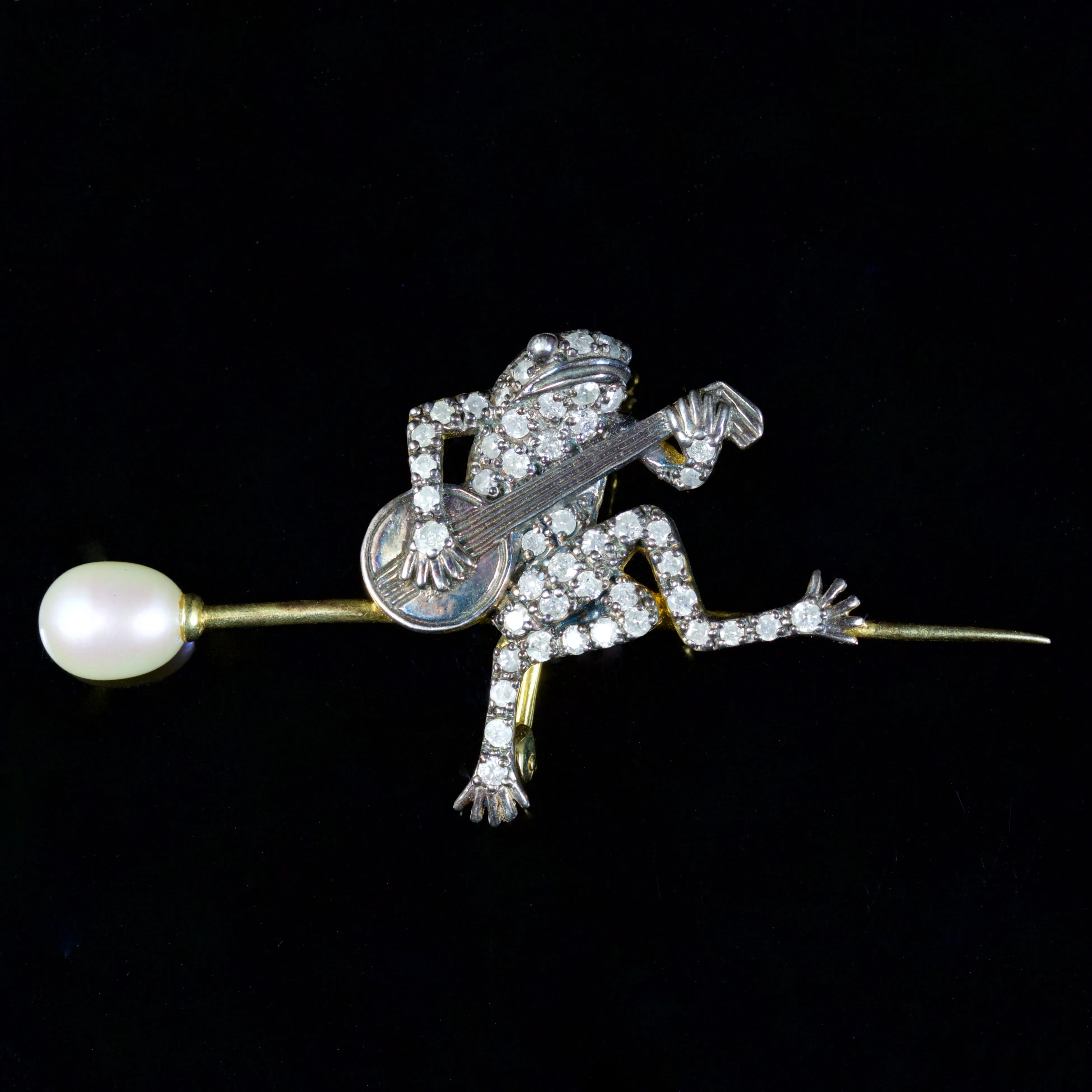 Frog Banjo Diamond Pearl Brooch 9Ct Gold Silver