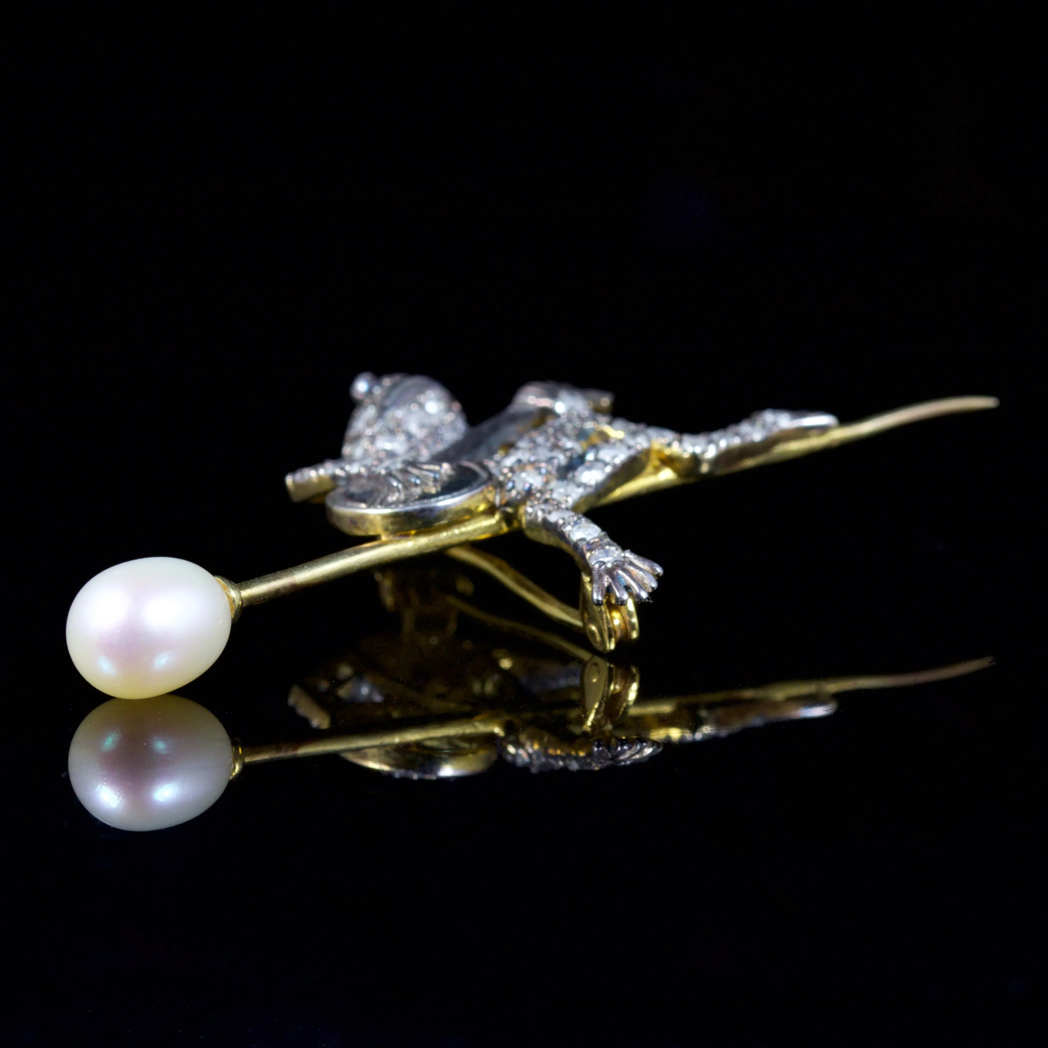 Frog Banjo Diamond Pearl Brooch 9Ct Gold Silver