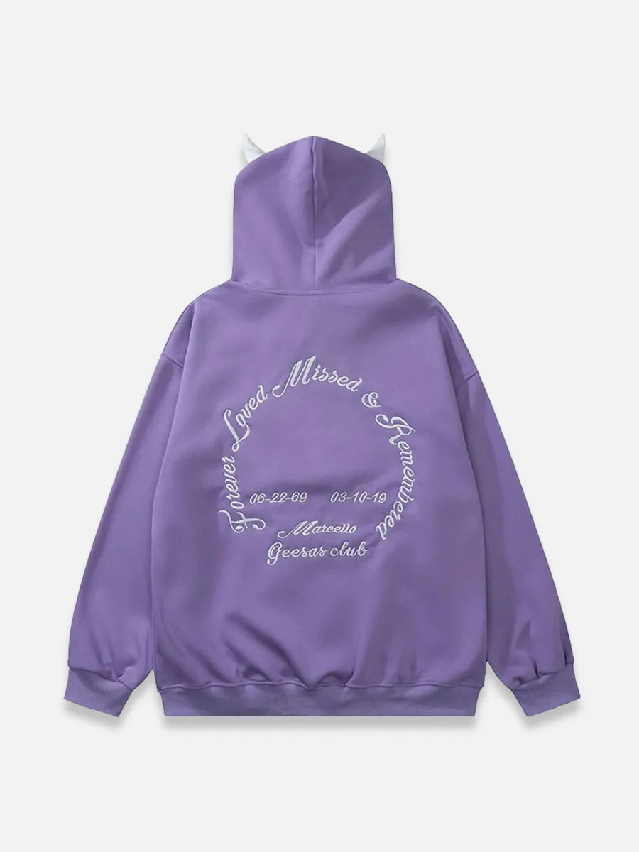 GEESAS ZIP-UP HOODIE