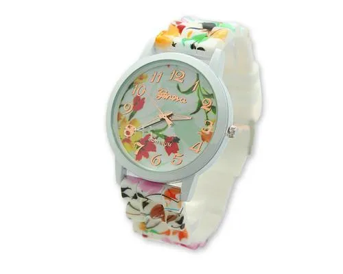 Geneva Nice Flower Silicone Analog Quartz Women Wrist Watch