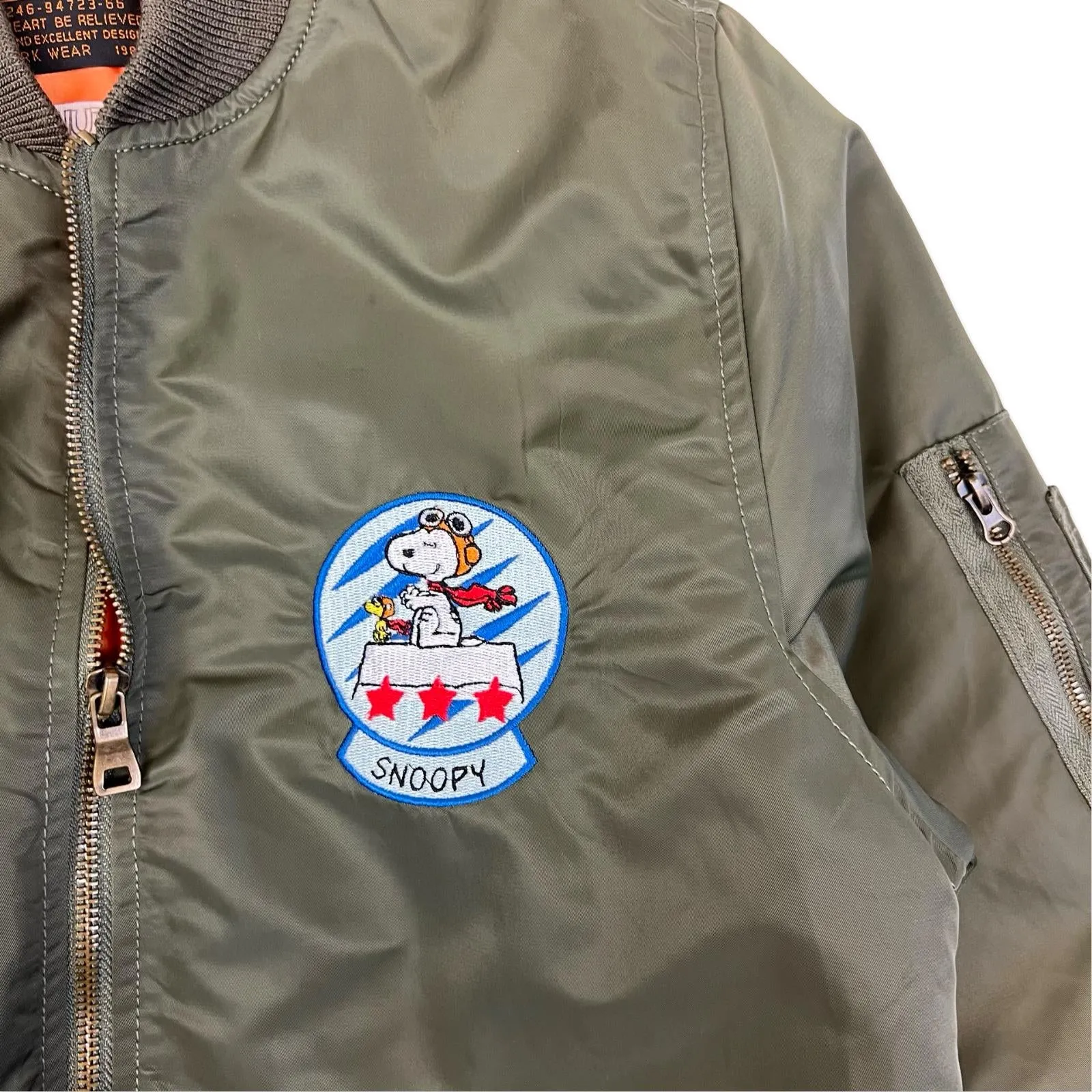 GENUINE PEANUTS SNOOPY SUPER BEAGLE MA-1 STYLE PILOT FLYING JACKET NYLON SML 36”