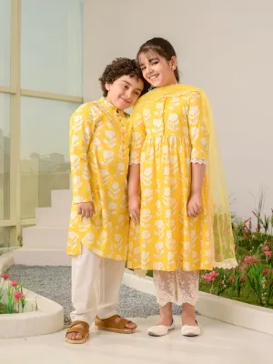 Girls Floral Printed Regular Pure Cotton Kurta With Pyjamas Dupatta - Ps Peaches