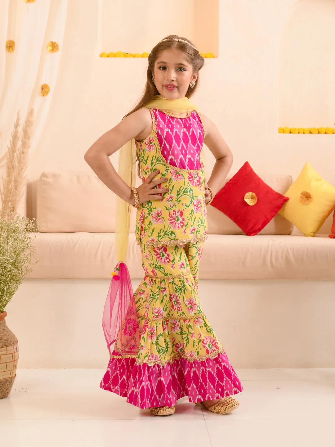 Girls Floral Printed Regular Pure Cotton Kurta With Sharara Dupatta - Ps Peaches