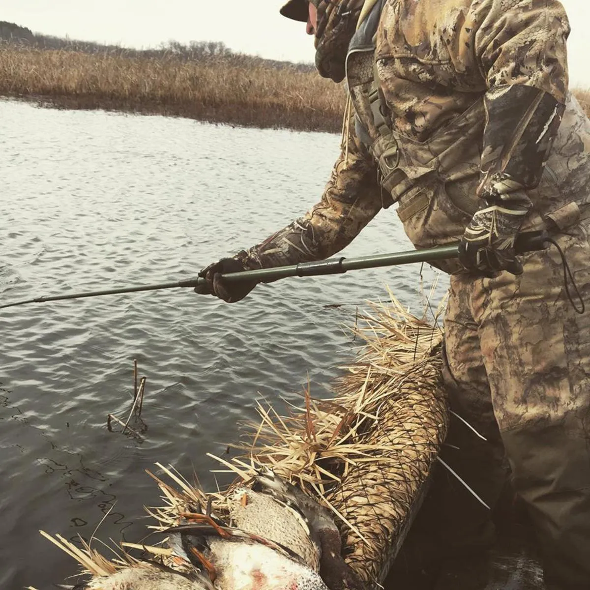 Glacier Glove Decoy Waterproof Gloves - Realtree Max 5 HD