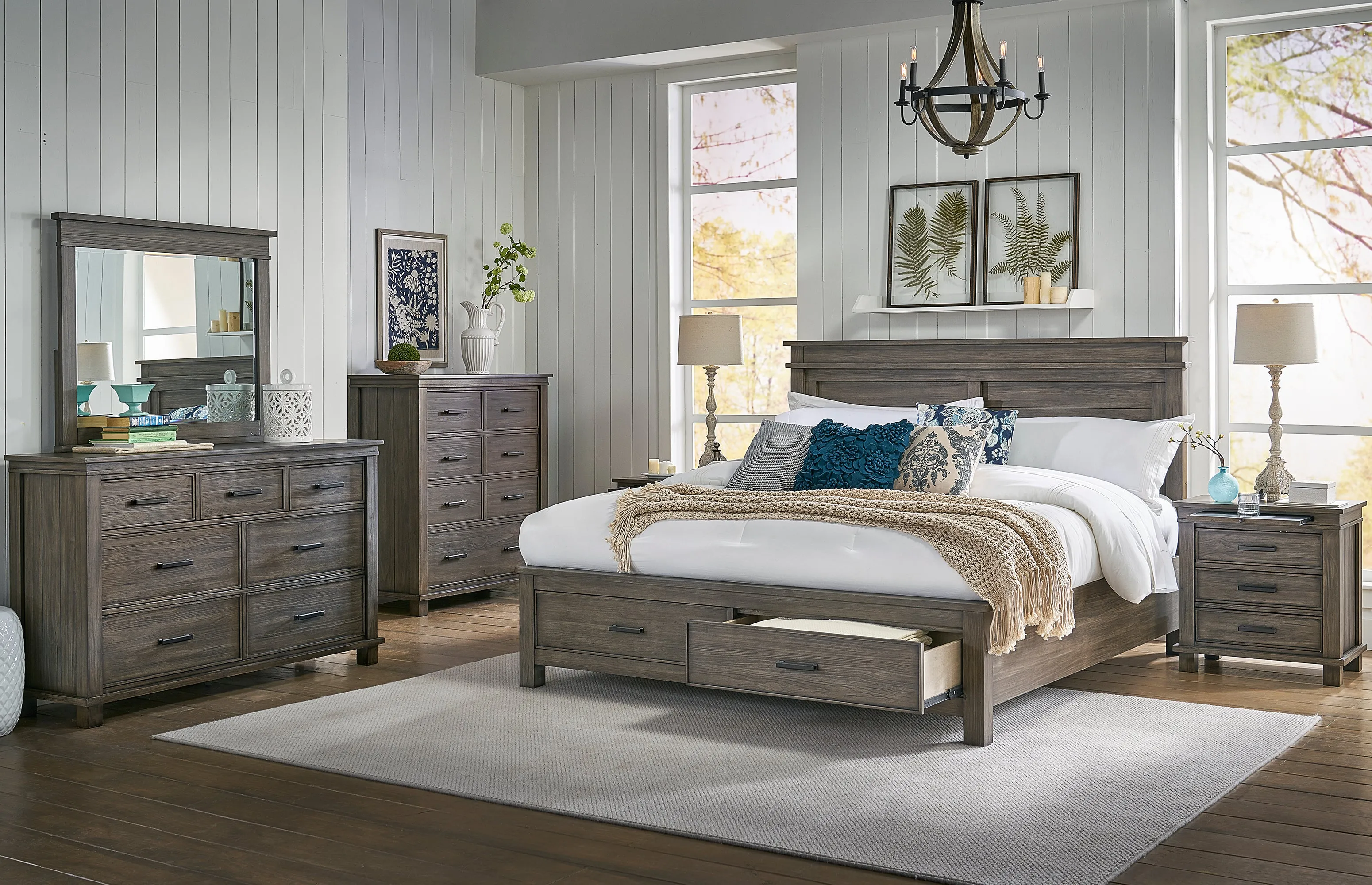 Glacier Point Queen Storage Bed