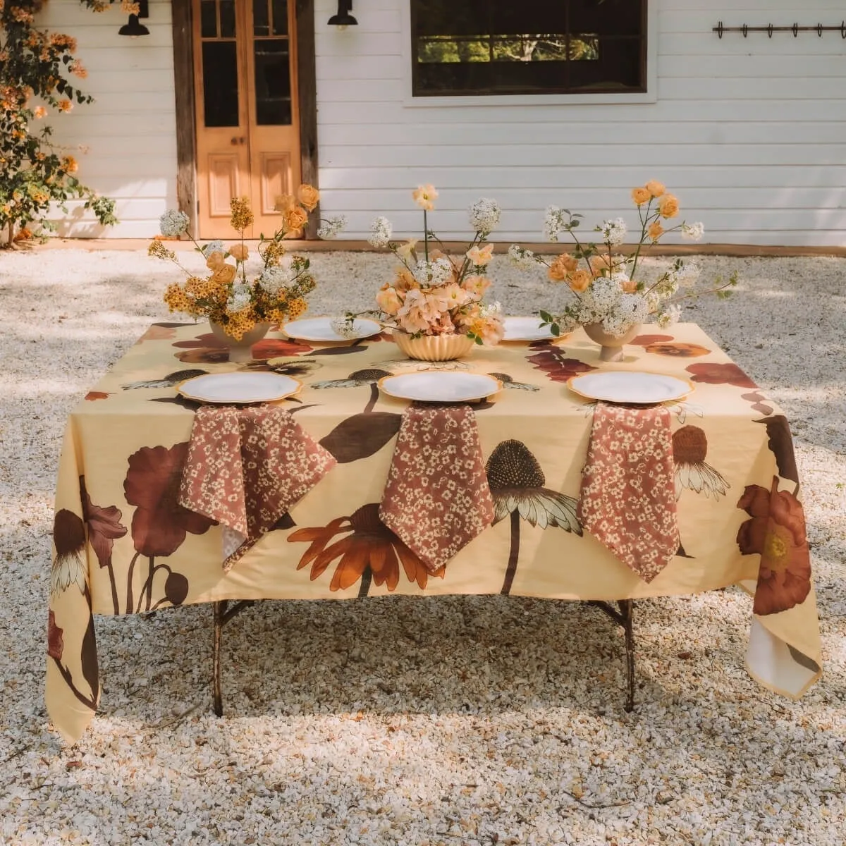 Glades Chamomile tablecloth