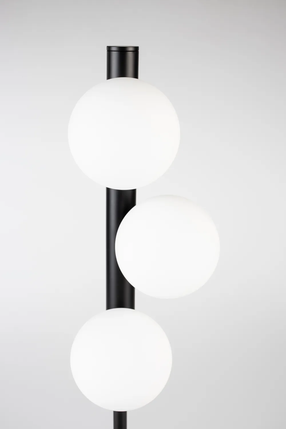 Glass Orbs Table Lamp | DF Monica