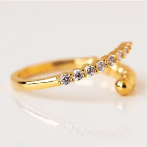 Glimmering Diamond Bead Dot Ring