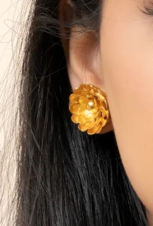 Gold Plated Floral Cutwork Stud Earrings - Exquisite Copper Jewelry for All Occasions