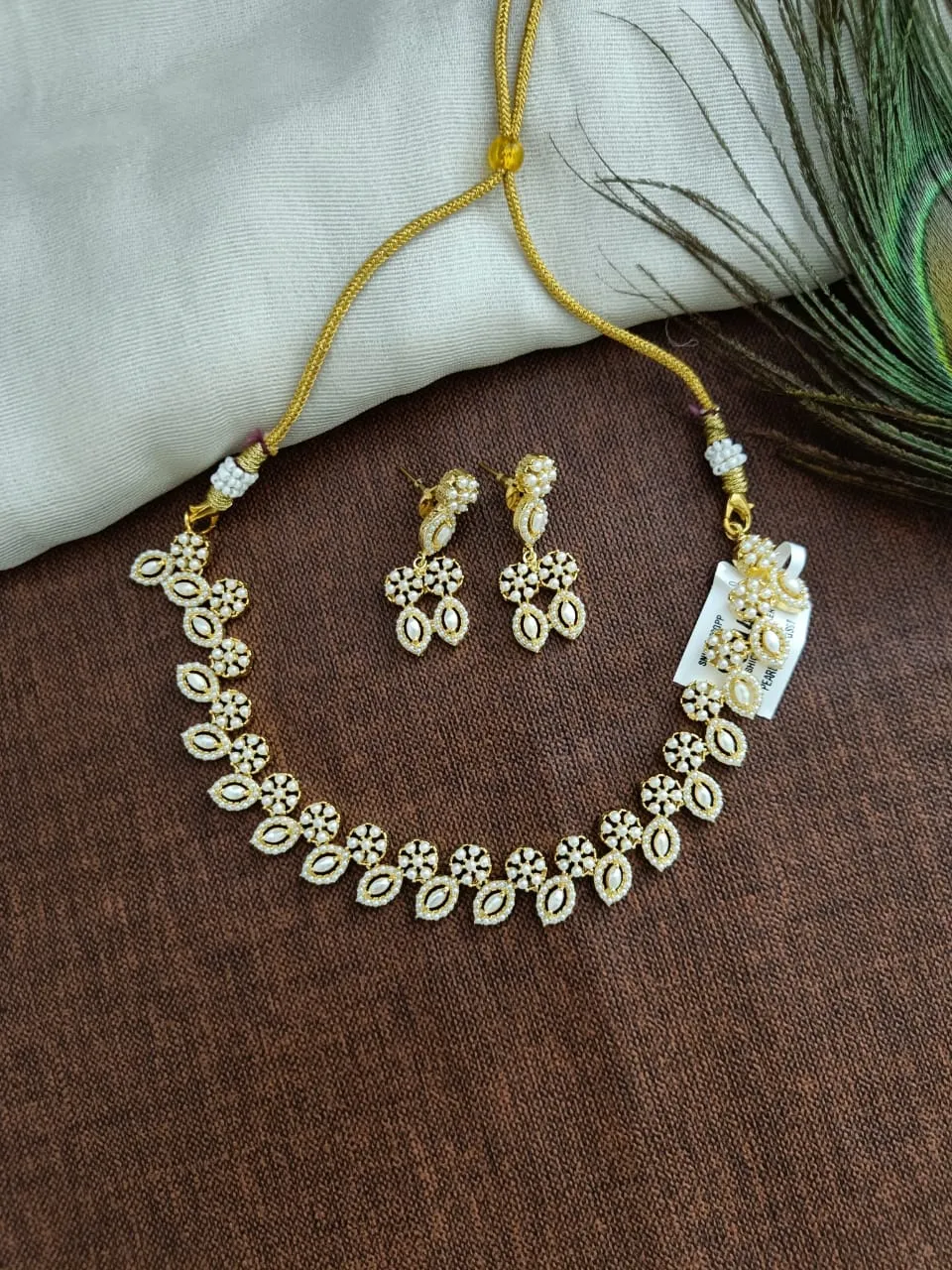 Gold-plated Pearl Necklace Set in Elegant Design