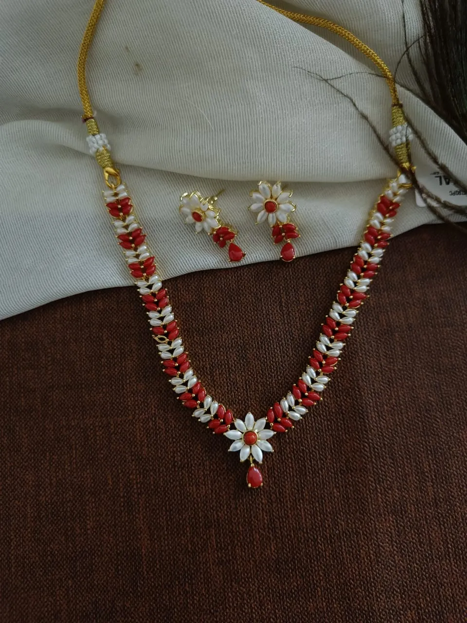 Gold-plated Pearl(Coral) Necklace Set